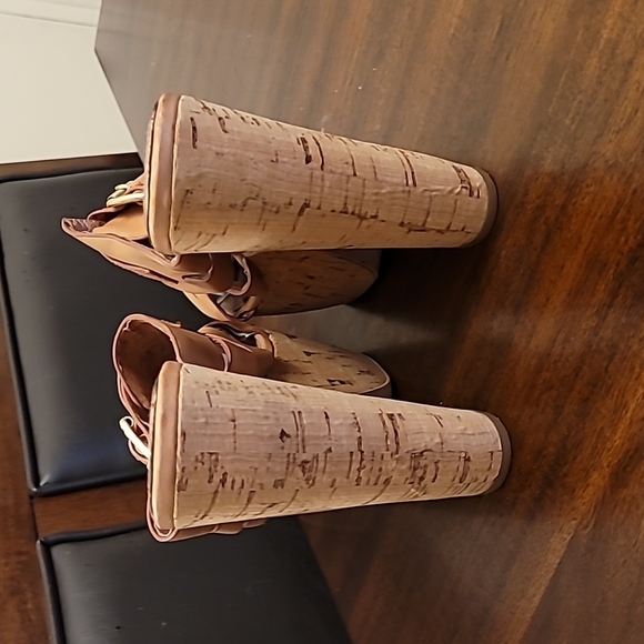 SAM EDELMAN HEELS - Picture 8 of 16